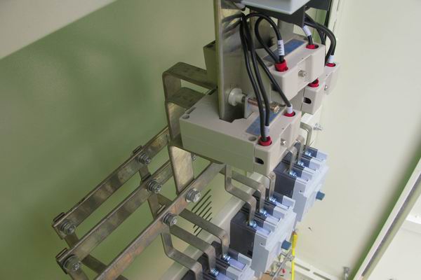 康保配电柜-应急照明配电柜使用对工作人员的具